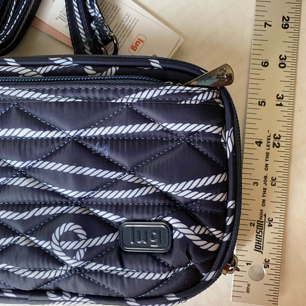 Lug Roundabout 2 Convertible Wallet Crossbody Nautical Navy New - Picture 15 of 16